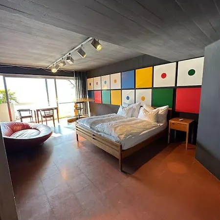 Paradise With Lake & Piazza View Apartment *