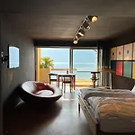 Paradise With Lake & Piazza View Lejlighed
